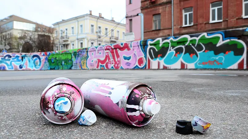 Fachgerechte Arbeiten bei der Graffiti-Entfernung Hamburg