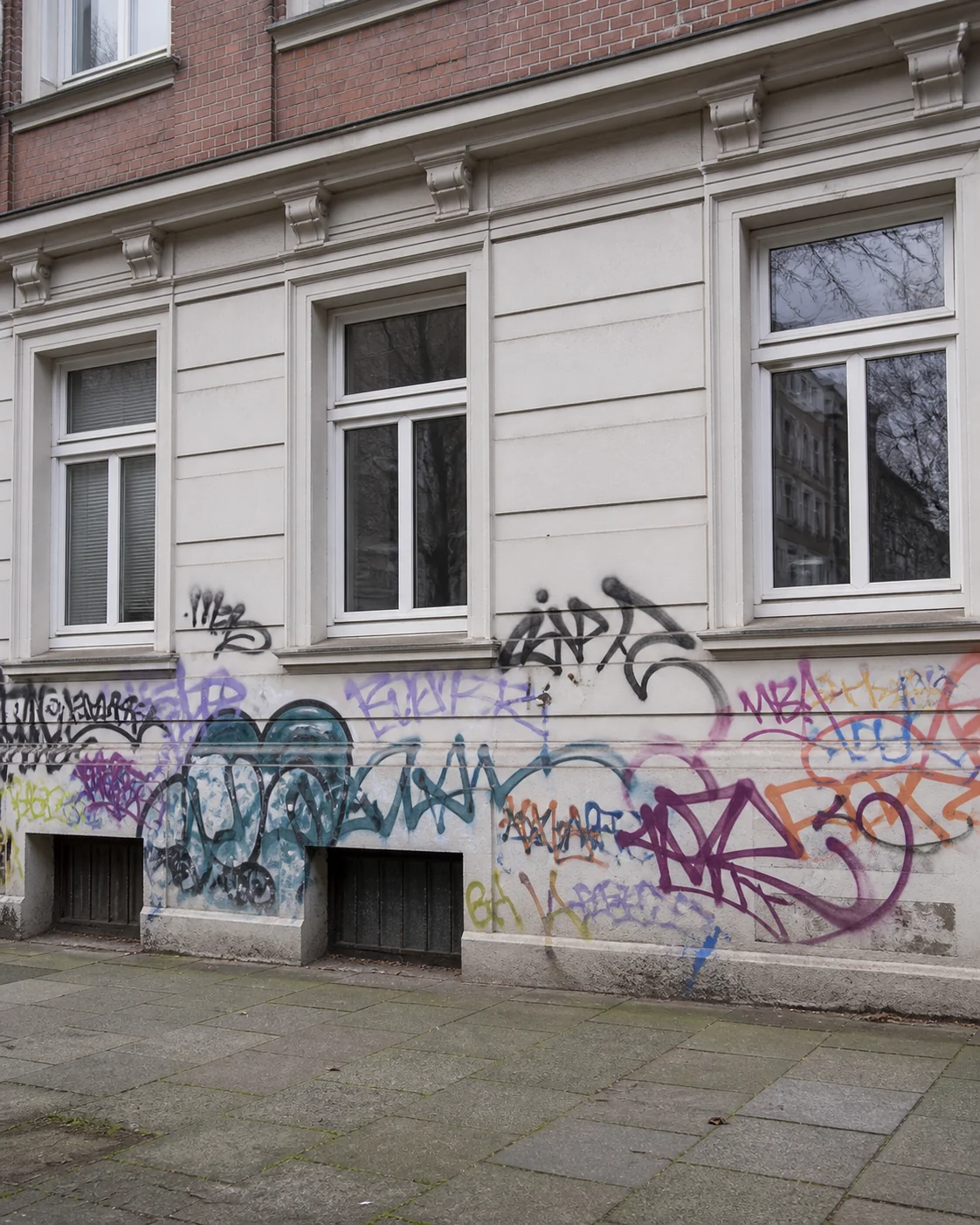 Graffiti-Entfernung Hamburg durch GDK Gebäudedienste Kleinstück